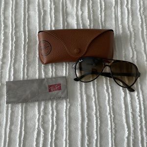 RAY BAN Aviator Sunglasses